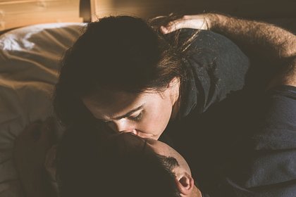 Застуканным детьми во время секса родителям дали совет
