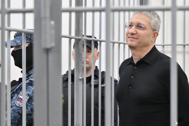 Тимур Иванов