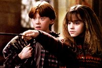 Появилось первое фото Гарри Поттера из нового сериала. Вот как теперь выглядит любимый зрителями всего мира волшебник