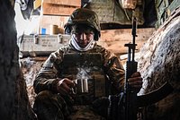 «Боевая фарма» Какие препараты продают бойцам СВО под видом бустеров и чем они опасны?