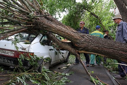 На российский город обрушился ураган