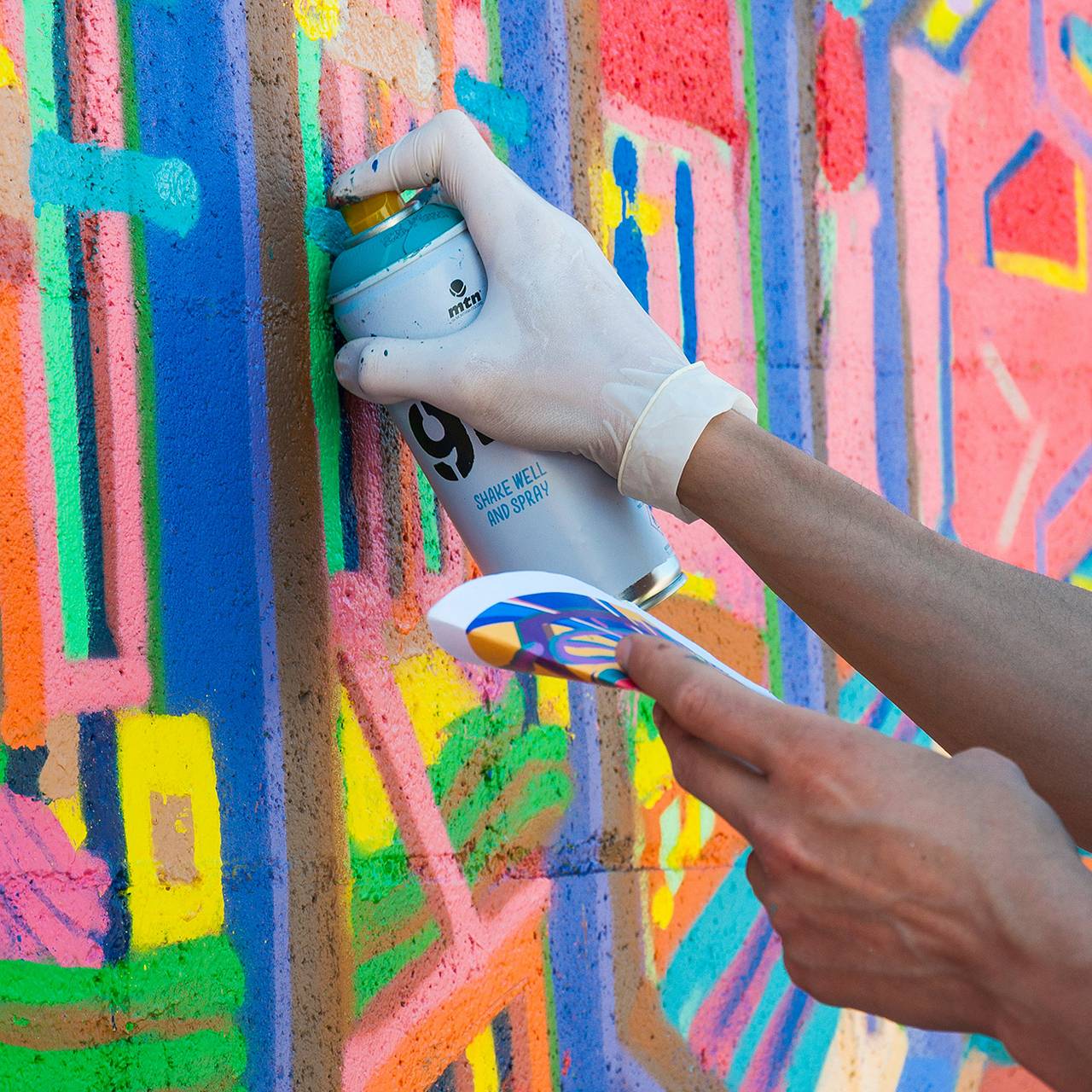 16-летний россиянин попал под арест в Таиланде из-за рисунков