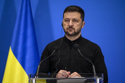 Зеленского уличили в попытке удержать власть на Украине