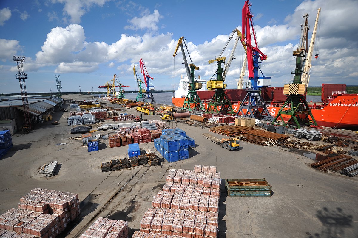Погрузочно-разгрузочный район «Экономия» Архангельского морского торгового порта