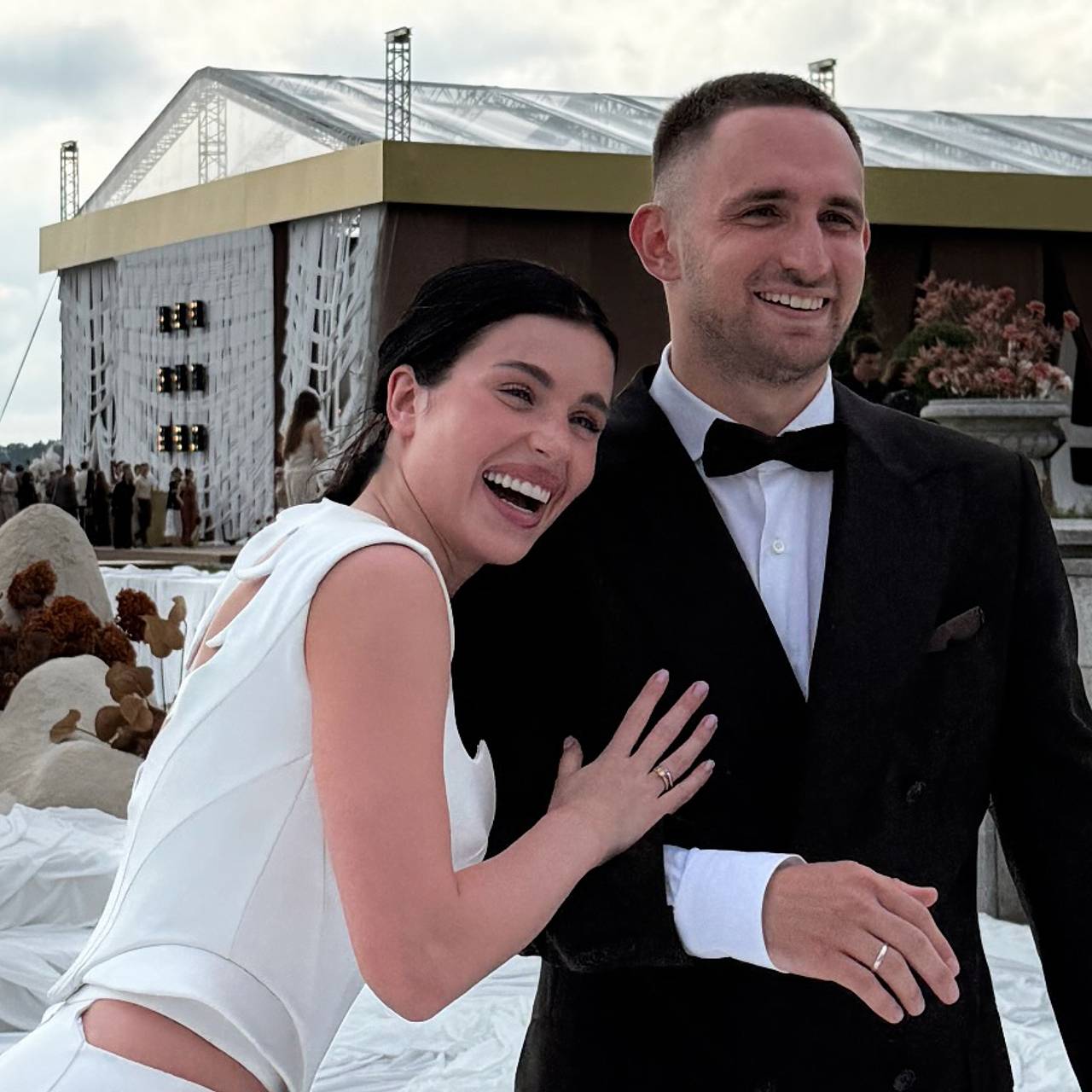 Популярный российский блогер Литвин сыграл свадьбу за 100 миллионов рублей