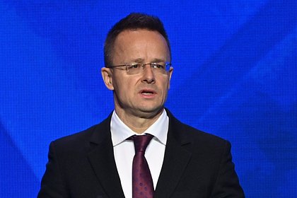Сийярто озвучил позицию Венгрии по поставкам оружия Украине