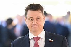 Олег Голов
