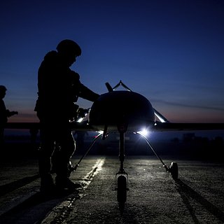 https://icdn.lenta.ru/images/2025/07/24/08/20250724084925521/square_320_22a196ba553200c8ed4bcf79ce712bb7.jpg
