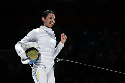 Украинская чемпионка отказалась стоять на пьедестале с российским фехтовальщиком