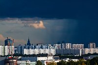 Москвичей предупредили о новых грозах 