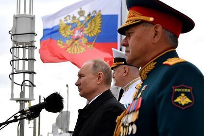 Путин поздравил моряков с Днем ВМФ России