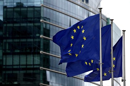 Еврокомиссия пригрозила Украине приостановкой финансовой помощи