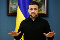 Зеленскому приказали вернуть полномочия антикоррупционным органам. Президент Украины может сам оказаться под следствием
