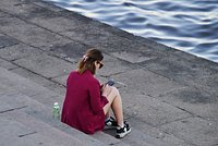 Банки стали лишать россиян доступа к деньгам. За что?