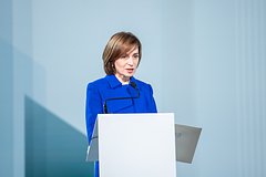 Майя Санду