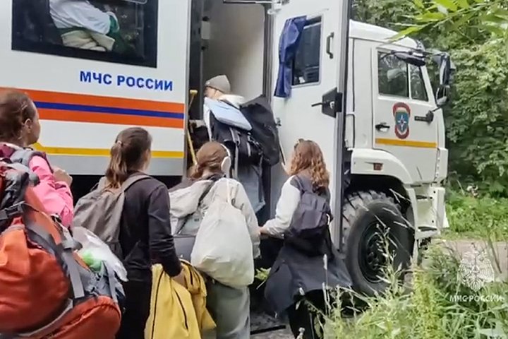 Жители российских регионов оперативно эвакуировались