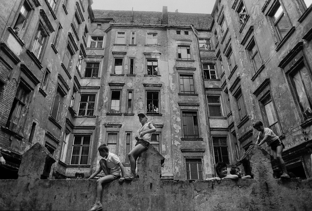 ФРГ 1980-х наверняка способствовала развитию депрессии Коха