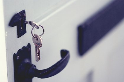 Россиянин выдал чужую квартиру за свою и продал ее