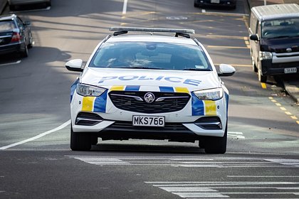 Женщина попыталась провезти в автобусе чемодан с двухлетней девочкой внутри