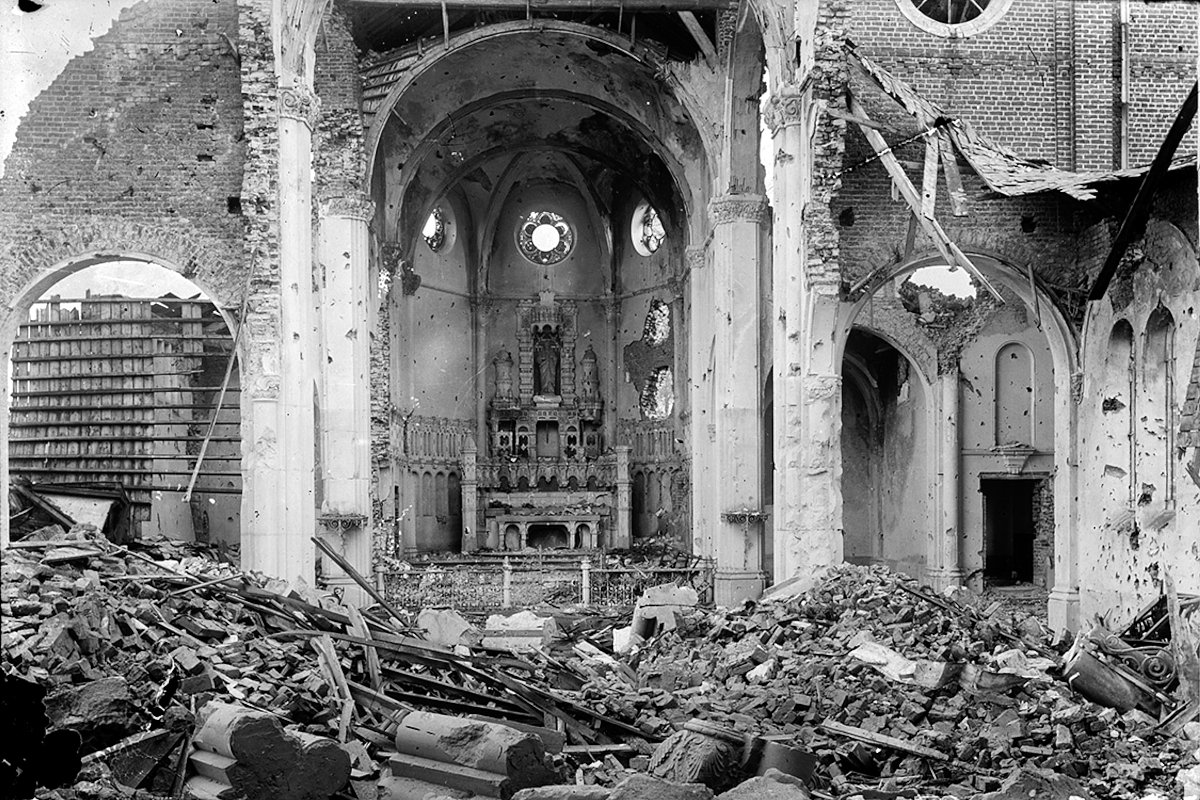 Руины церкви. Радингам-ан-Веп (фр. Radinghem-en-Weppes), коммуна в департаменте Нор на севере Франции. 1915-1916 годы