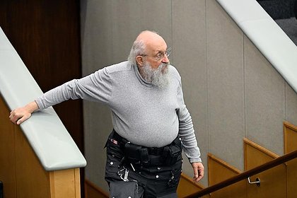Вассерман назвал ошибкой отсутствие жены