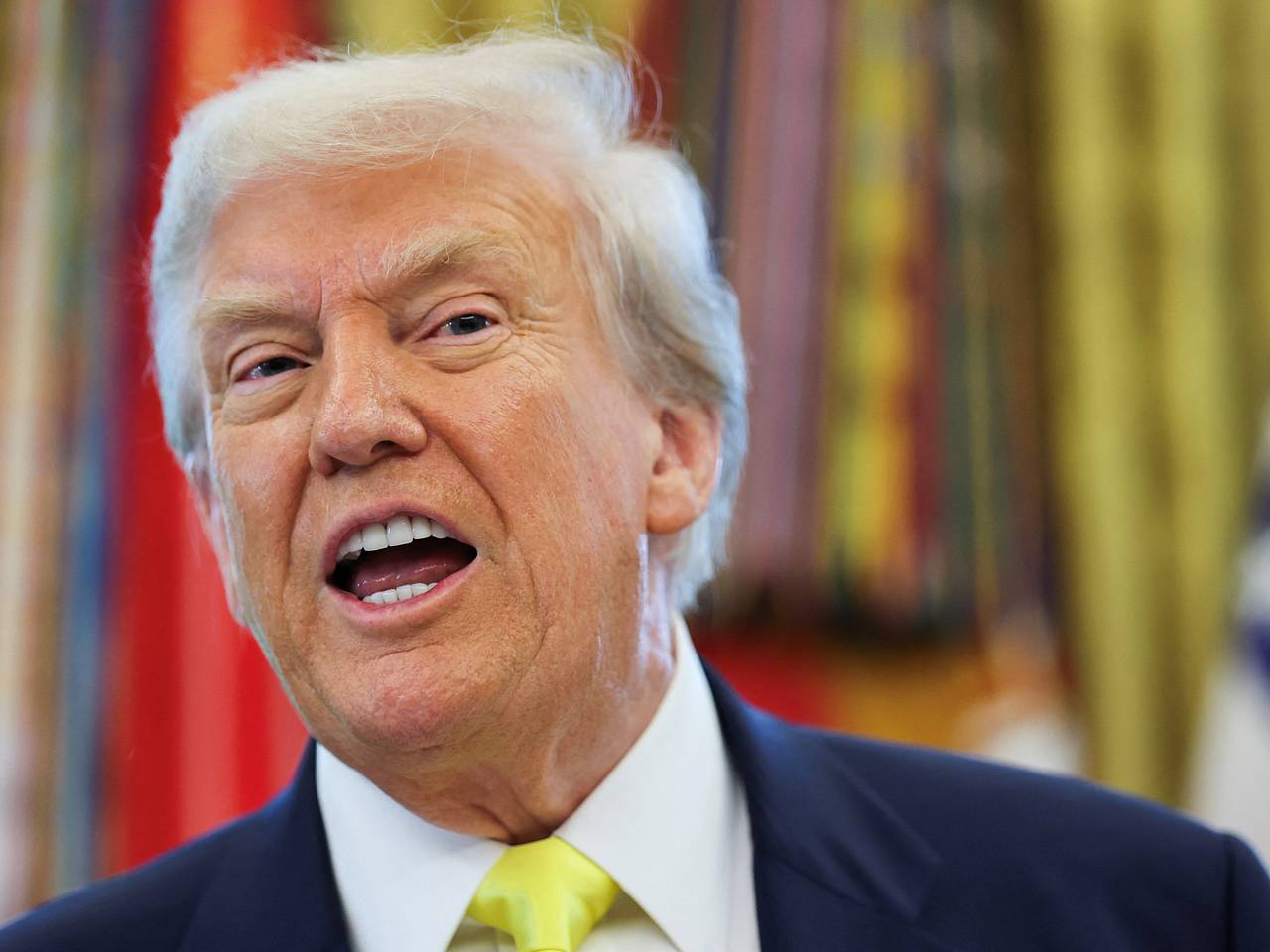 Трамп назвал способного добиться прекращения огня на Украине политика0