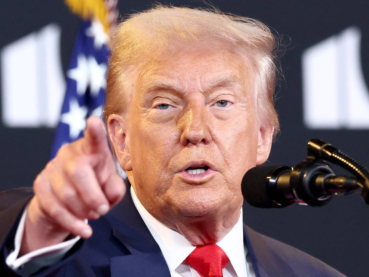 Трамп оценил переговоры с Зеленским и лидерами ЕС по Украине0