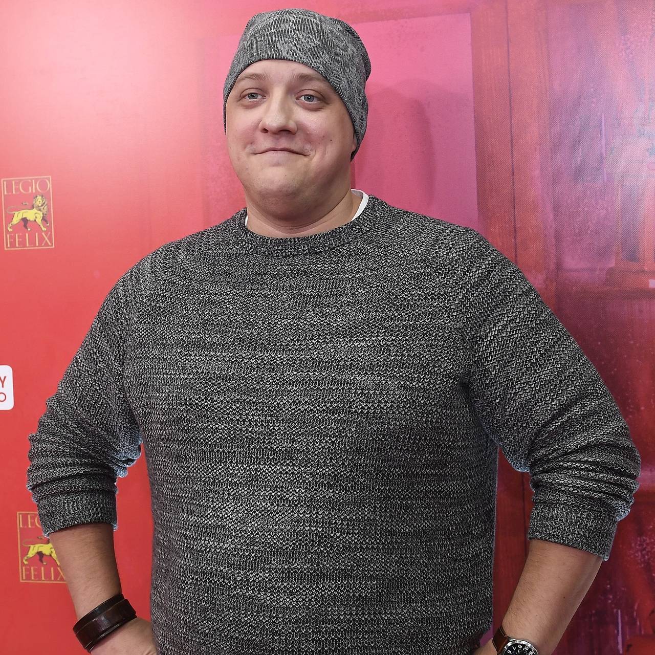 Звезда &laquo;Полицейского с Рублевки&raquo; призвала поддержать тяжелобольного Романа Попова