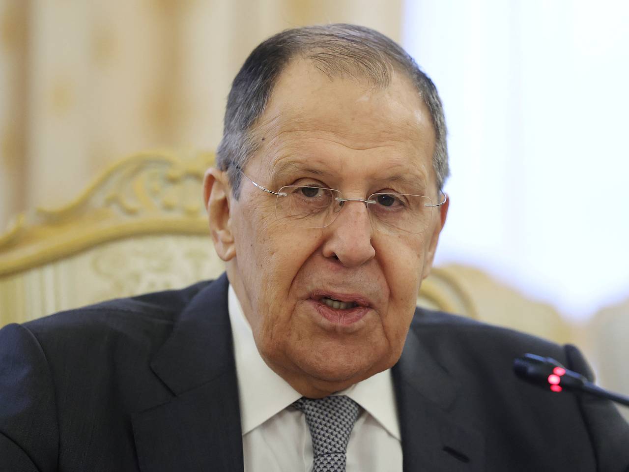 Лавров раскрыл позицию России на переговорах Путина и Трампа0