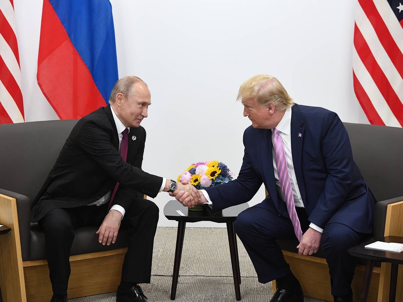Названы возможные последствия встречи Путина и Трампа0