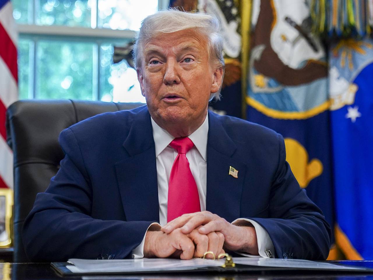 Трамп заявил о готовности обсуждать с Путиным вопросы бизнеса при одном условии0
