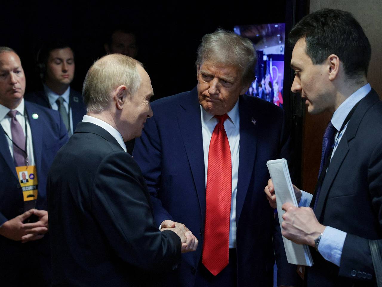 В США заметили изменение политики по Украине на фоне встречи Путина и Трампа0