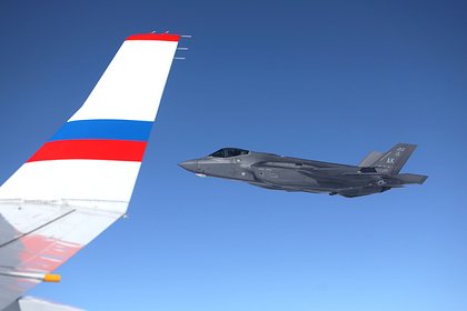 «Скрытые от любопытных глаз» истребители США сопроводили борт Путина по пути из Аляски
