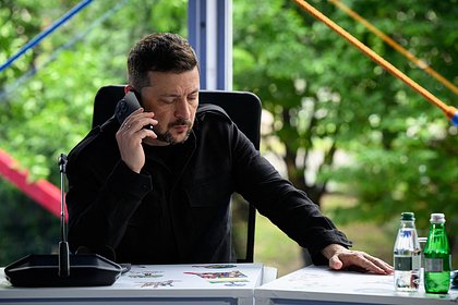 Зеленский в разговоре с Трампом назвал альтернативу трехстороннему саммиту