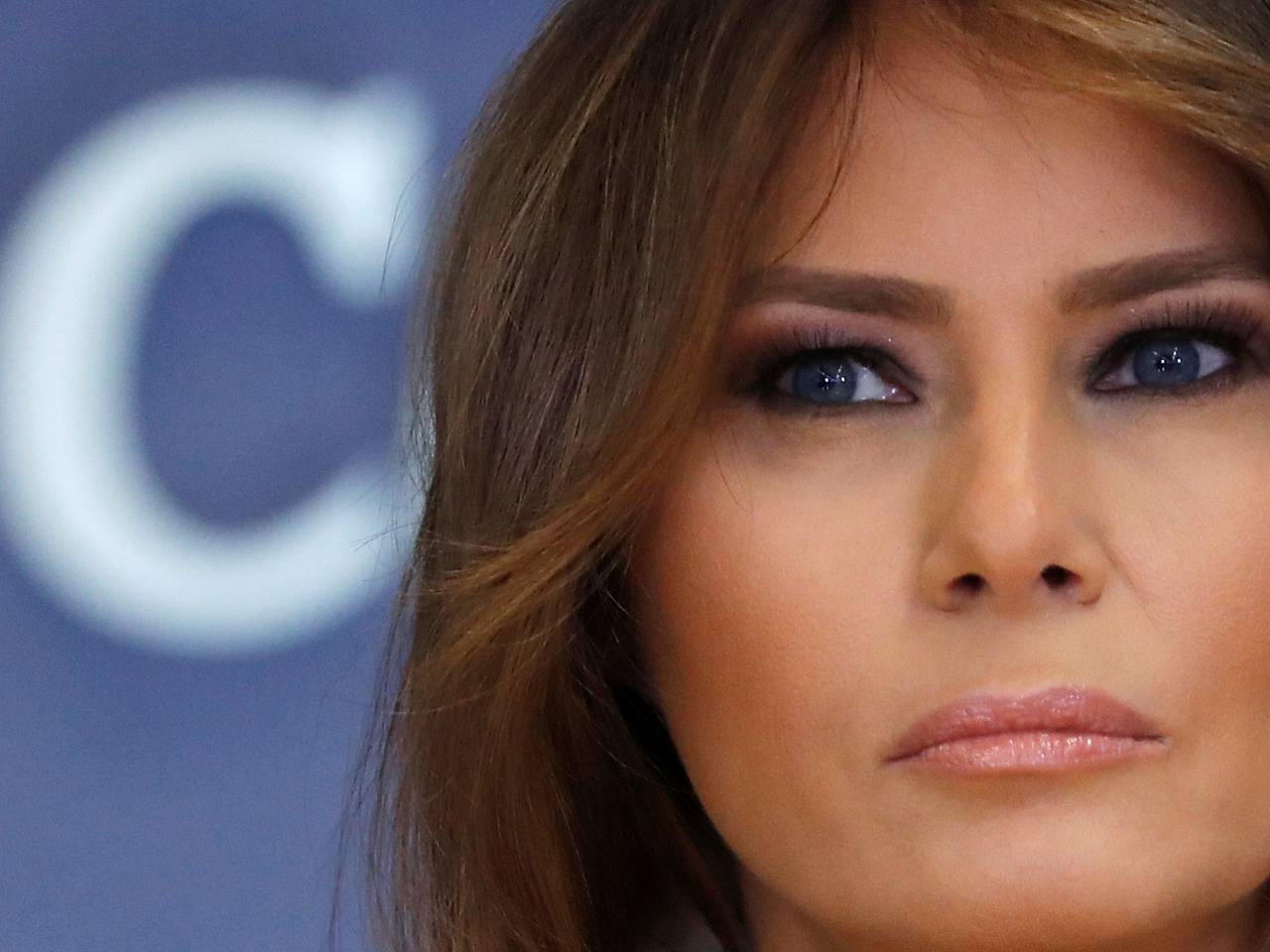 Жительница ЛНР отправила ответное письмо жене Трампа0