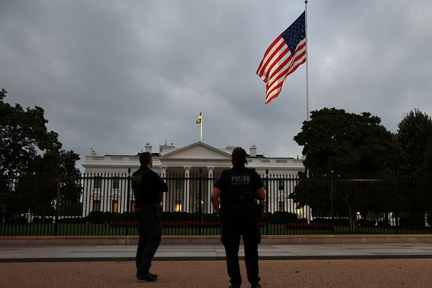 Названы два сценария окончания конфликта на Украине после переговоров Трампа и Зеленского
