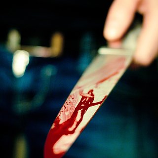 Екі лас брюнетка сүйісіп, бір жынысты қызықтарда құмарта сиқыды