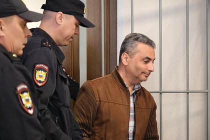 Льва Шлосберга оставили под арестом после его выступления на дебатах
