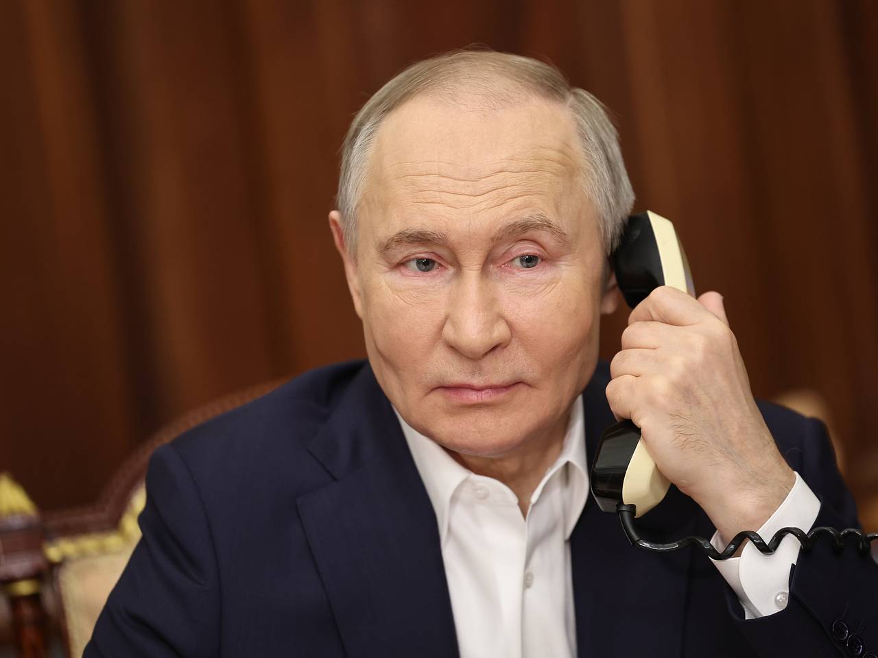 Путин рассказал о переговорах с Трампом еще одному иностранному лидеру0