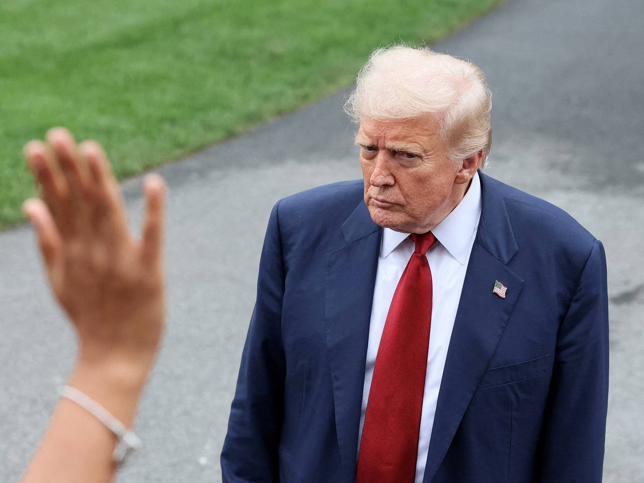 Трамп разразился гневом0