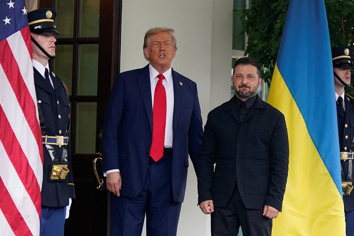 Президент США Дональд Трамп и президент Украины Владимир Зеленский на крыльце Белого дома, Вашингтон, округ Колумбия, США, 18 августа 2025 года