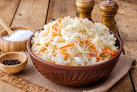 Маринованная капуста на зиму и к столу: топ-5 рецептов