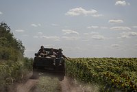Около десяти стран готовы отправить войска на Украину. Что входит в план европейских государств? 