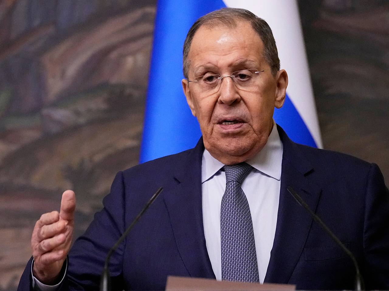 Лавров рассказал о деградации дипломатии в Европе0
