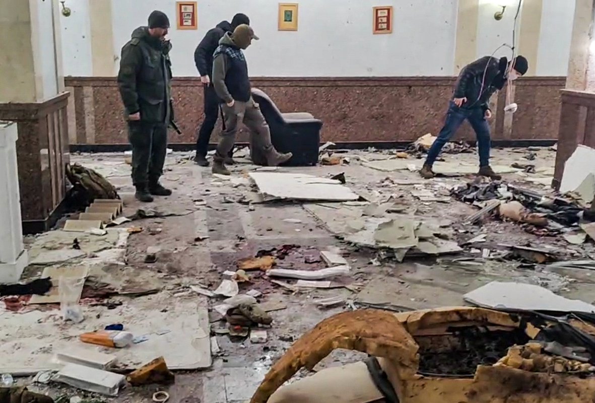 Последствия взрыва в ЖК «Алые Паруса», унесшего жизнь главы Федерации бокса ДНР, основателя батальона «Арбат» Армена Саркисяна