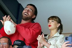 Трэвис Келси и Тейлор Свифт