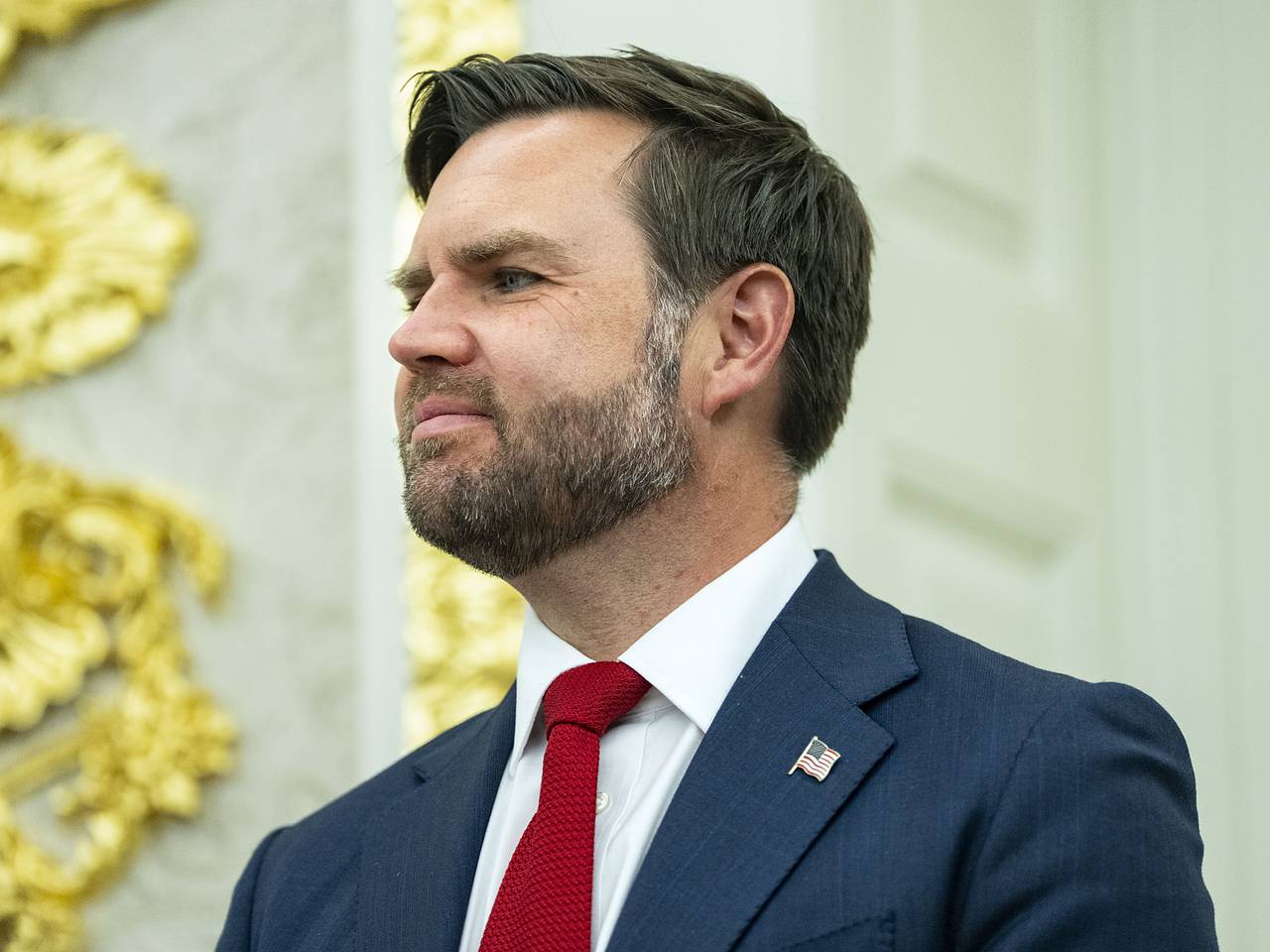 Вице-президент США восьмой раз за год отправился отдыхать0