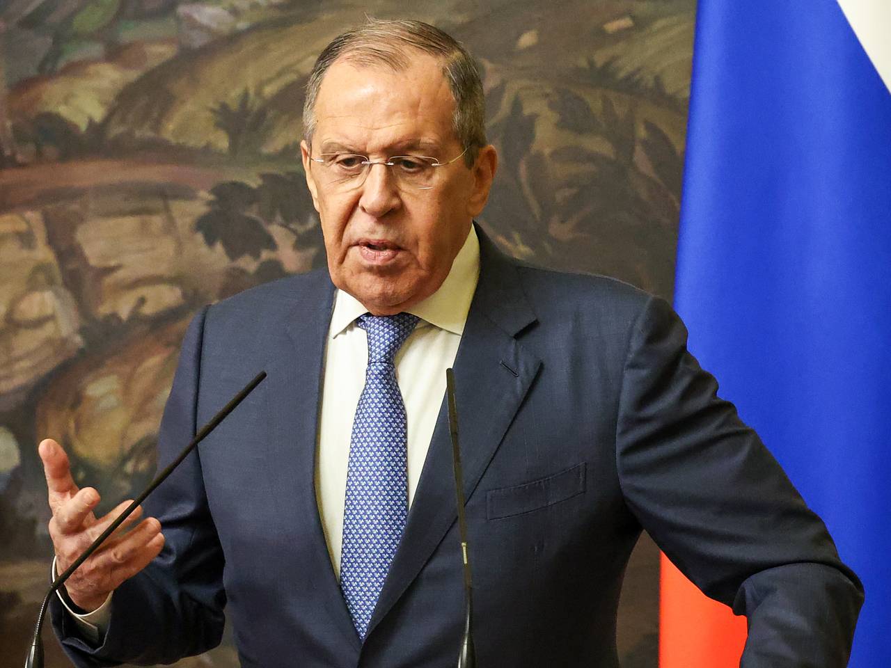 Лавров связал с КВН заявления Зеленского о встрече с Путиным0