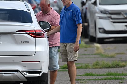 Россияне начали распродавать премиальные китайские автомобили