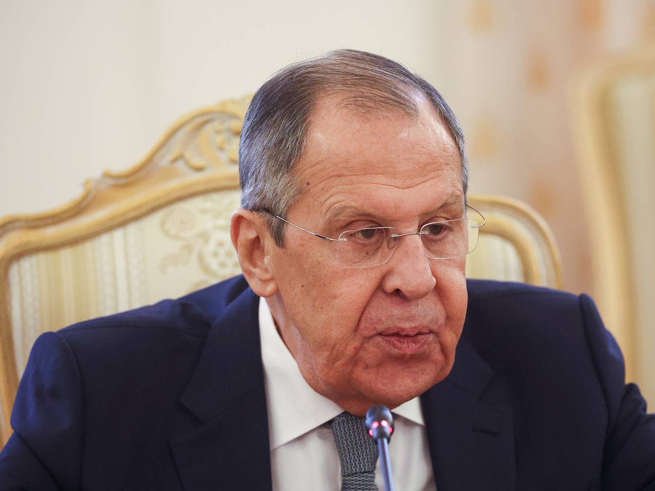 Лавров поставил под сомнение статус Зеленского как лидера0